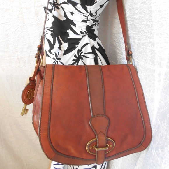 Fossil Handbags - FOSSIL Vintage Medium To Large Brown Crossbody